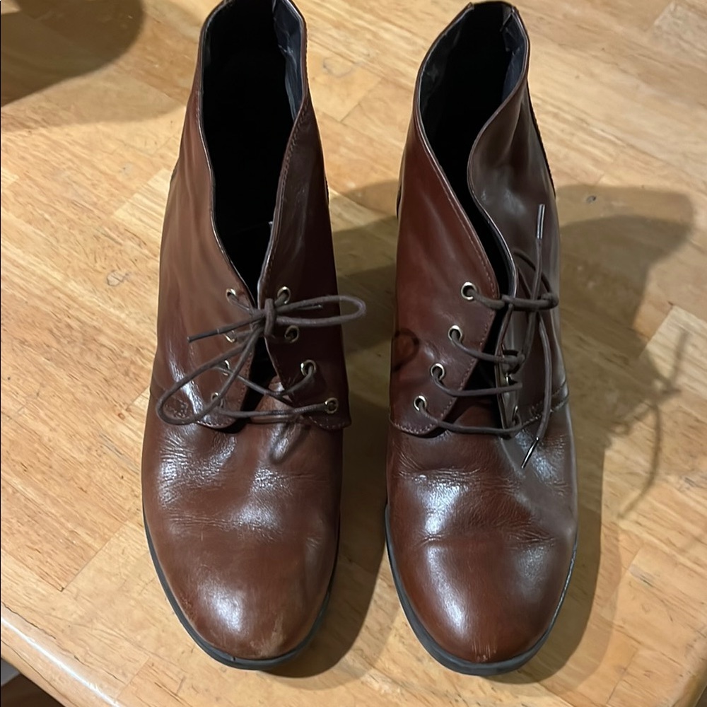 Brown Leather women’s Shoes